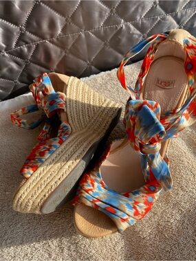 UGG Lucianna Marrakesh Ikat Silk Ribbon Tie Espadrille Wedges - Size 8.5